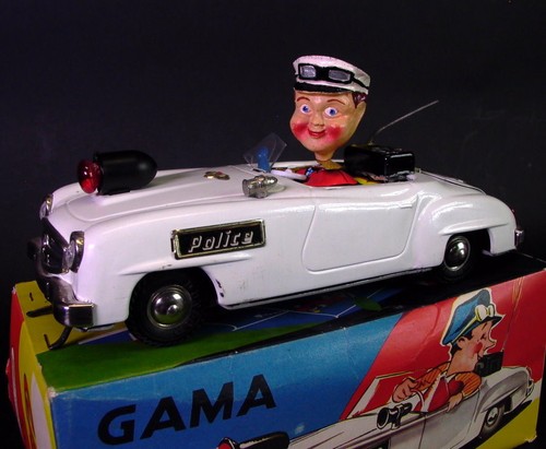 Gama 104 mercedes 190 police - 104,